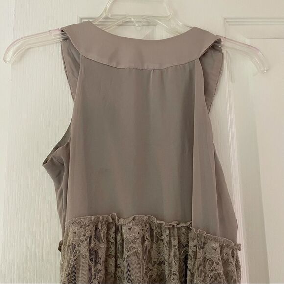 🎉🎉HP 2/2/24🎉🎉Studio Y grey lace and jeweled top - Picture 4 of 8